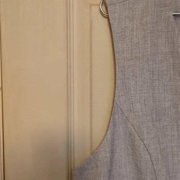 NWOT Abercrombie & Fitch XL Grey Tailored Vest - Picture 4 of 8